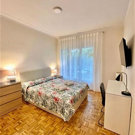 Villarroel Habitaciones Барселона Экстерьер фото