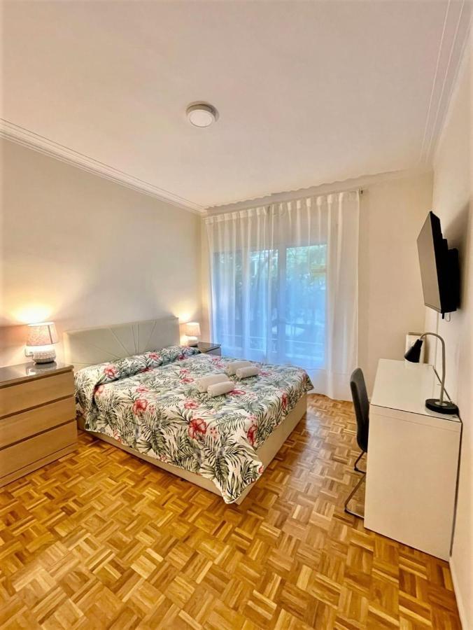 Villarroel Habitaciones Барселона Экстерьер фото