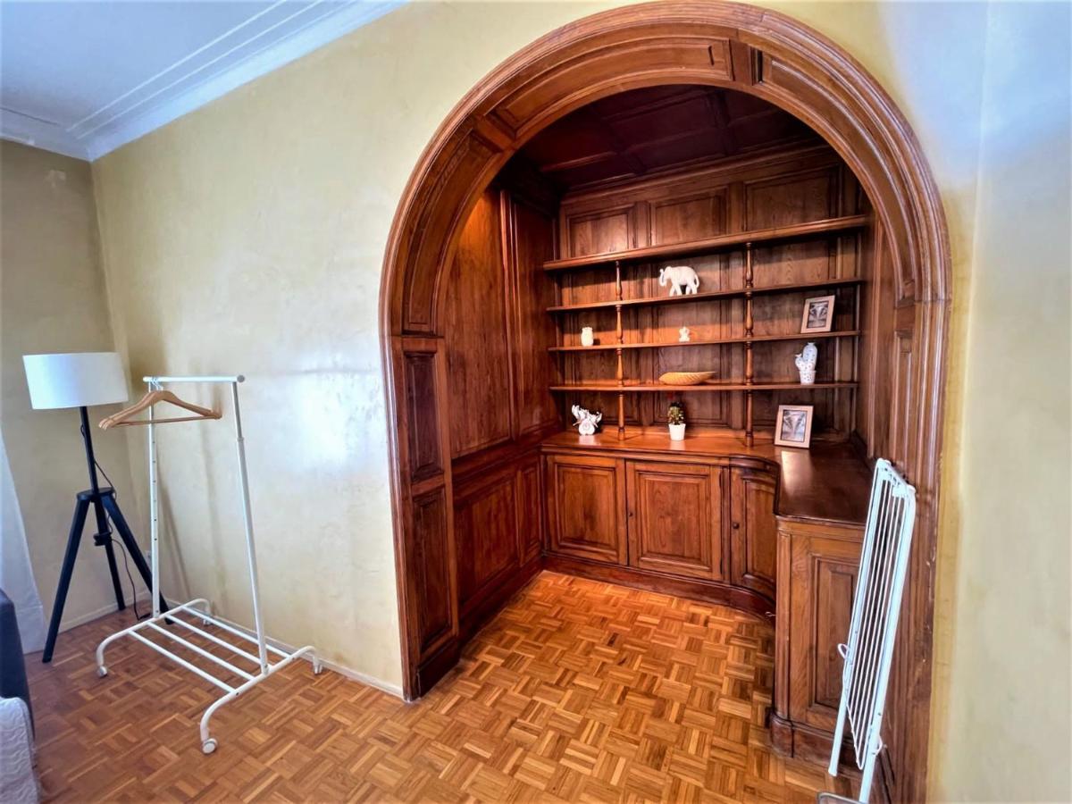 Villarroel Habitaciones Барселона Экстерьер фото