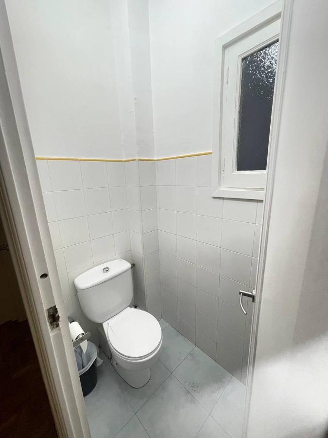 Villarroel Habitaciones Барселона Экстерьер фото